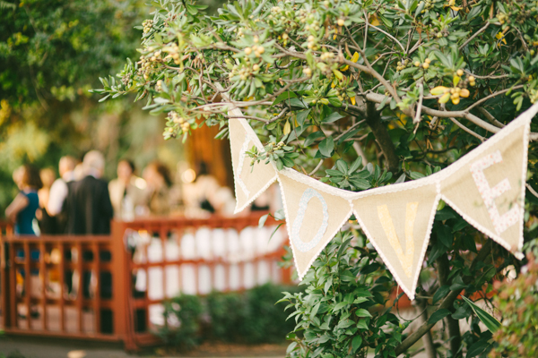 peach-wedding-at-the-old-homestead