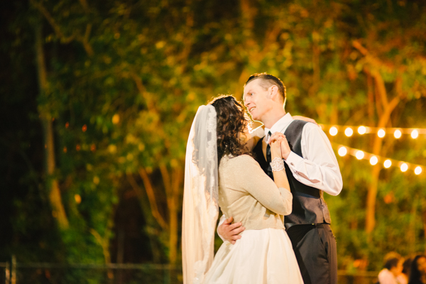 peach-wedding-at-the-old-homestead