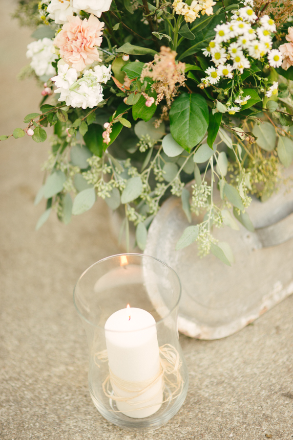 peach-wedding-at-the-old-homestead