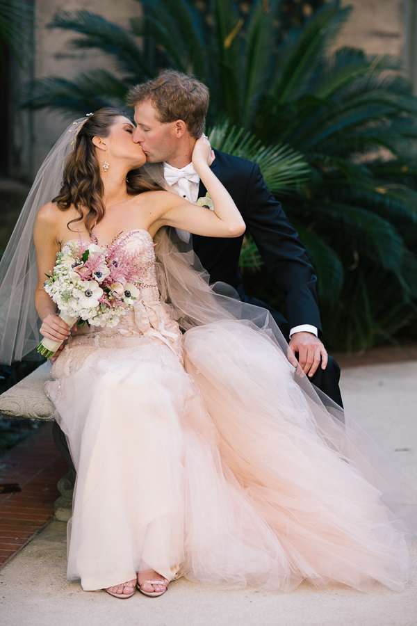 posh-pink-and-black-wedding-at-the