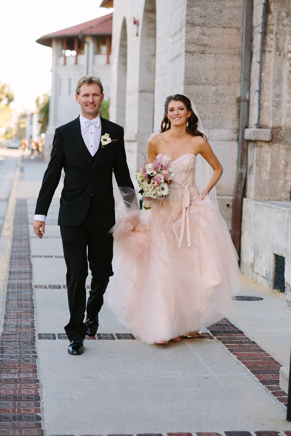 posh-pink-and-black-wedding-at-the