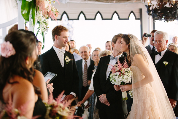 posh-pink-and-black-wedding-at-the