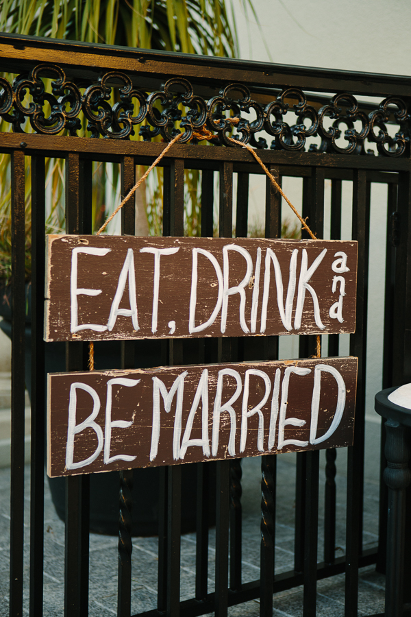 posh-pink-and-black-wedding-at-the