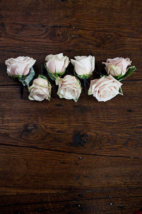 romantic-courtyard-wedding-at-the