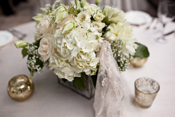 romantic-courtyard-wedding-at-the