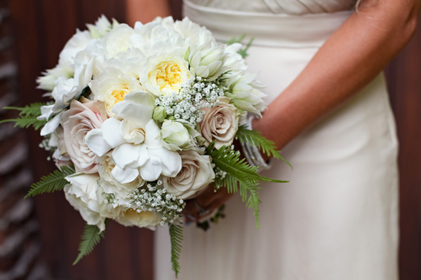 romantic-courtyard-wedding-at-the