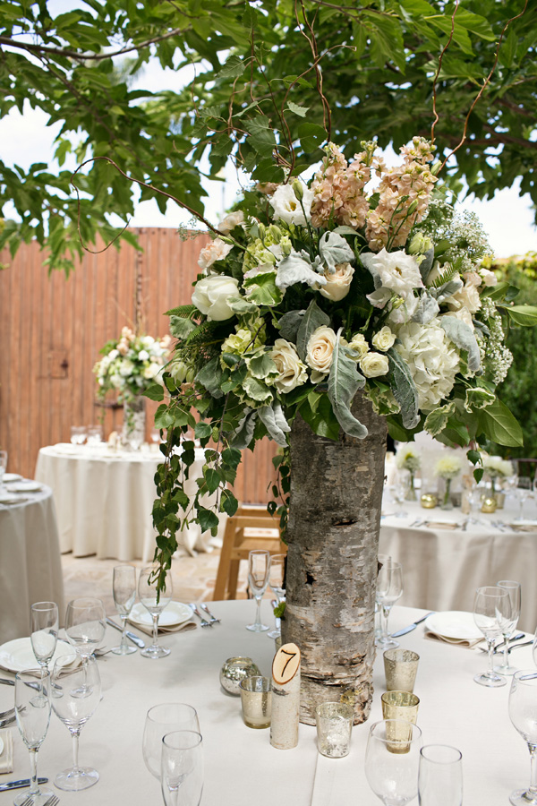 romantic-courtyard-wedding-at-the