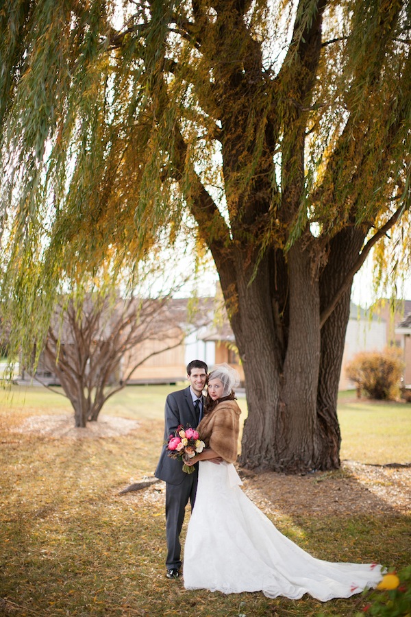 rustic-autumn-wedding-in-minnesota