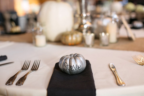 rustic-autumn-wedding-in-minnesota