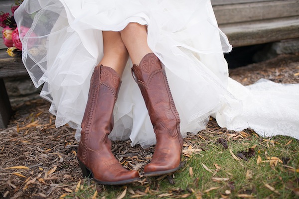rustic-autumn-wedding-in-minnesota