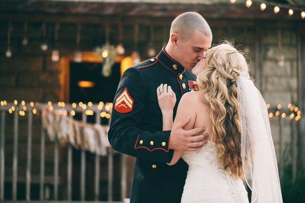 rustic-military-wedding
