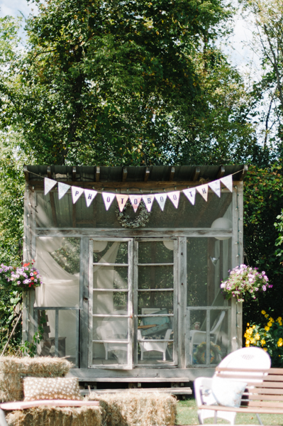 sentimental-spring-wedding-at