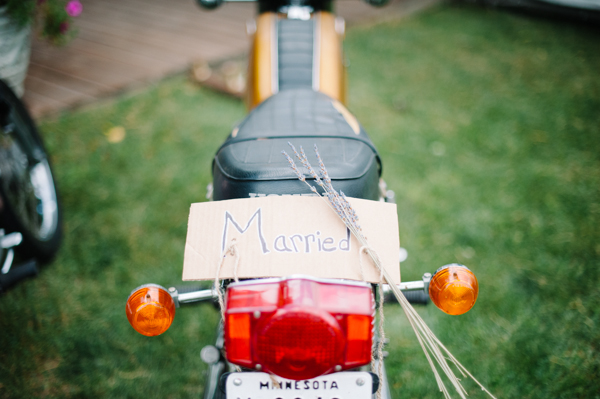 sentimental-spring-wedding-at