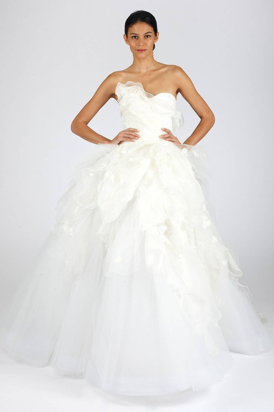 Spring 2013 Bridal Collection by Oscar de la Renta