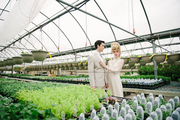vintage-greenhouse-wedding