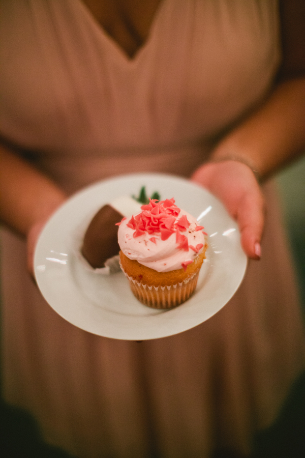 whimsical-and-fun-backyard-wedding