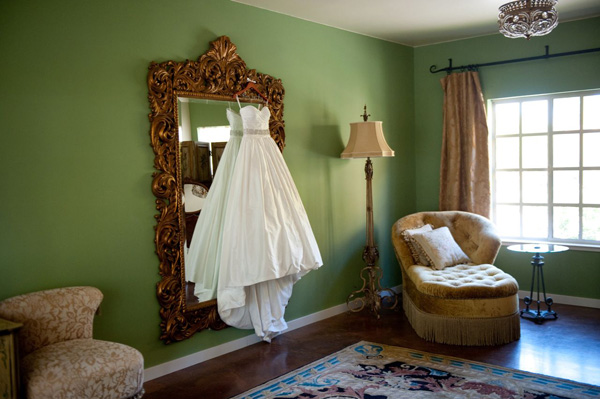 destination-napa-wedding-at-bear-flag