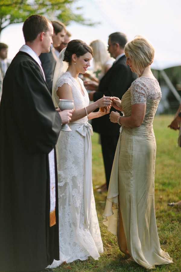 elegant-tennessee-backyard-wedding
