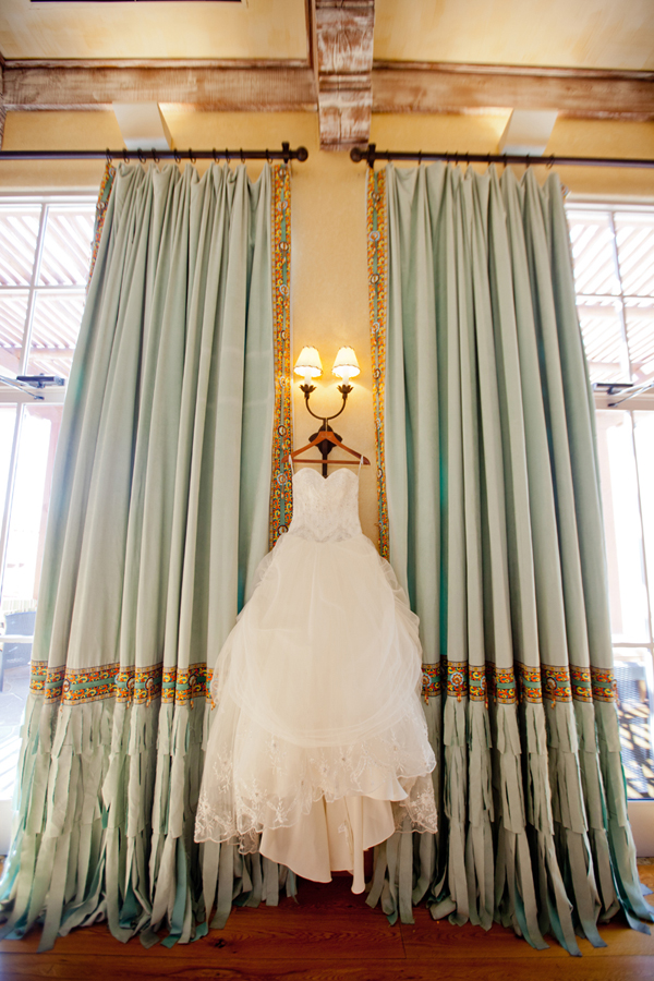 enchanting-gold-desert-wedding