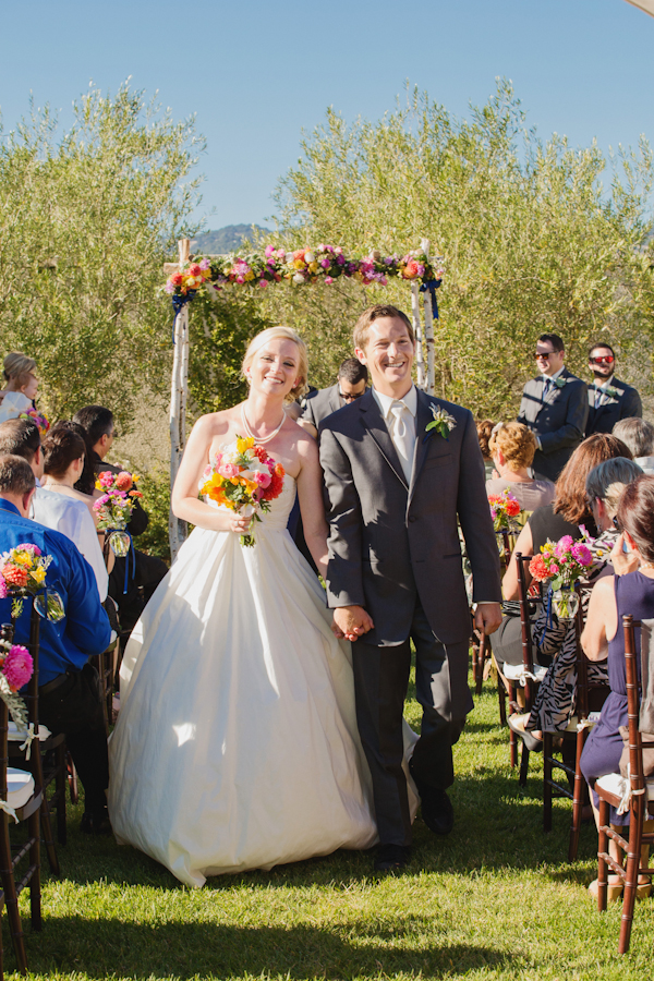 navy-blue-summer-wedding-at-green