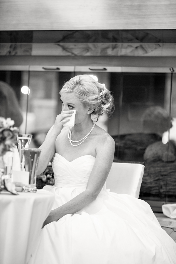 navy-blue-summer-wedding-at-green