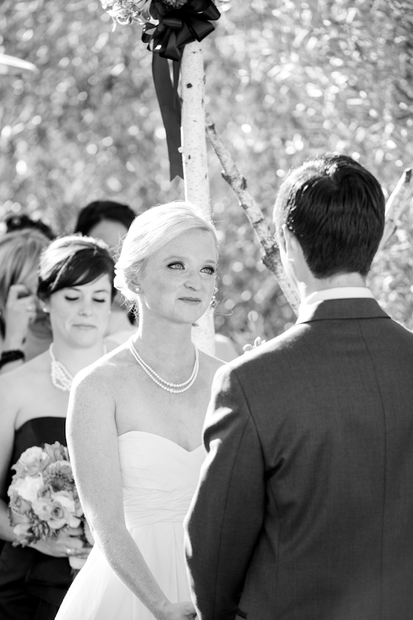 navy-blue-summer-wedding-at-green