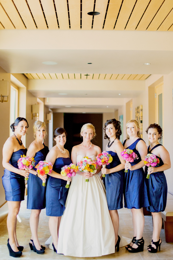 navy-blue-summer-wedding-at-green