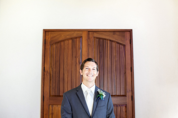 navy-blue-summer-wedding-at-green