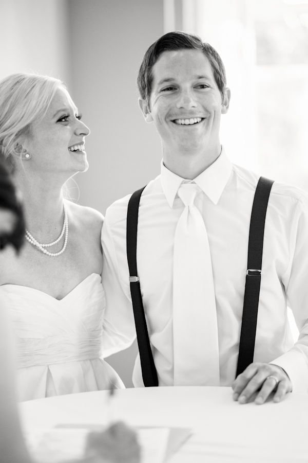 navy-blue-summer-wedding-at-green