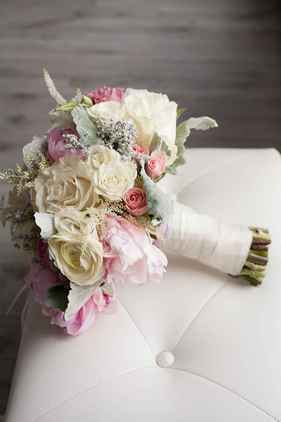 pastel wedding bouquet
