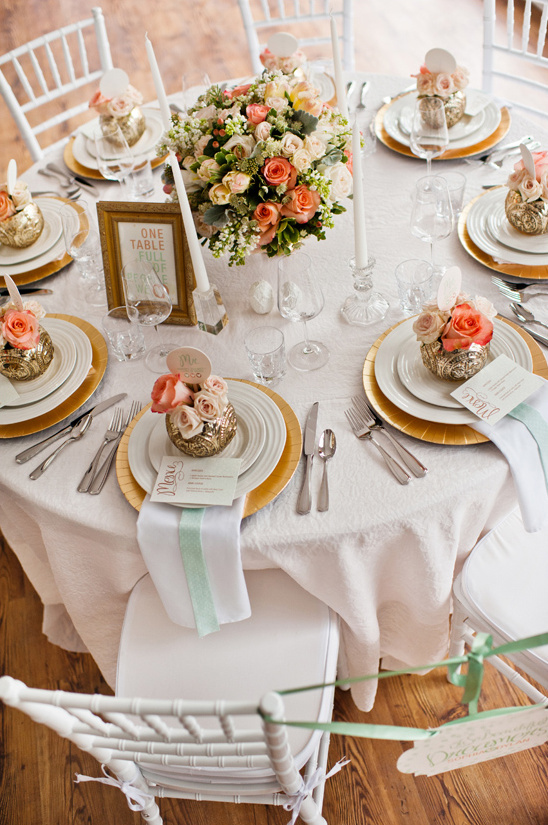 peach and gold table decoration ideas