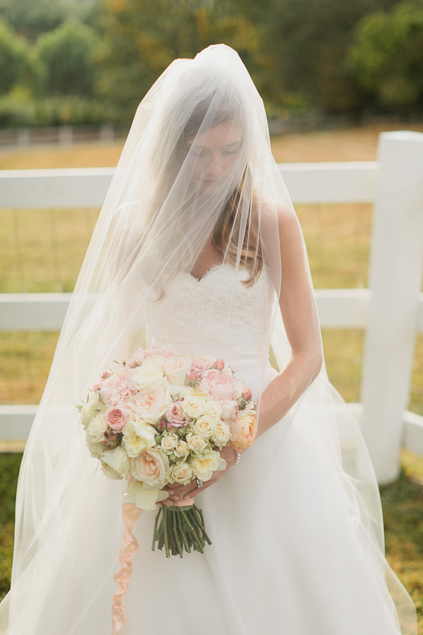 romantic-pink-and-peach-wedding-at