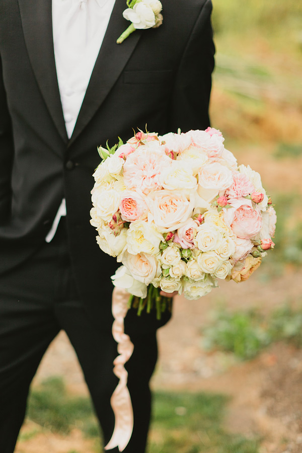 romantic-pink-and-peach-wedding-at