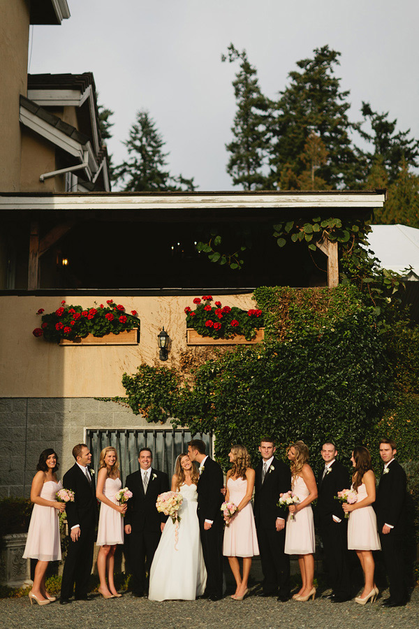 romantic-pink-and-peach-wedding-at