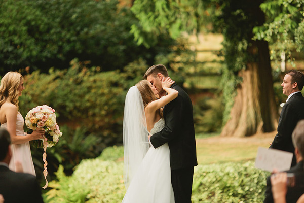 romantic-pink-and-peach-wedding-at