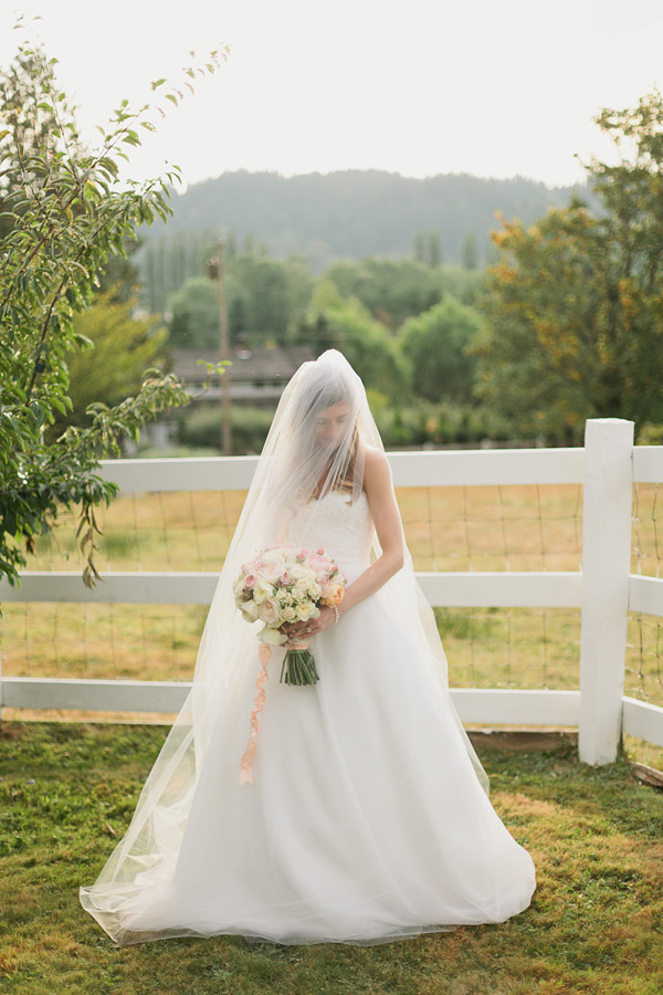 romantic-pink-and-peach-wedding-at