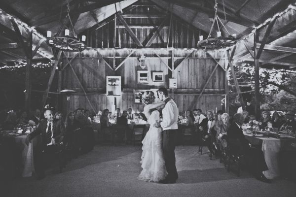 rustic-beach-to-barn-wedding