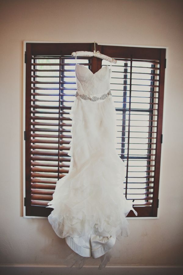rustic-beach-to-barn-wedding