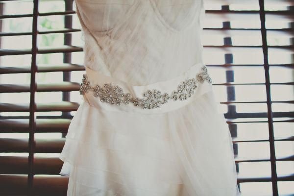 rustic-beach-to-barn-wedding
