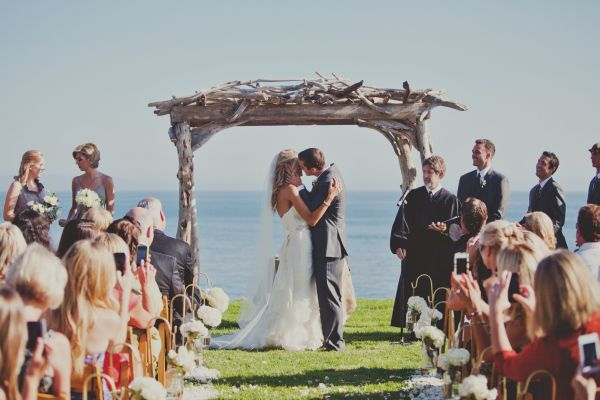 rustic-beach-to-barn-wedding