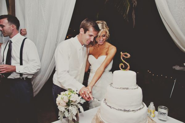 rustic-beach-to-barn-wedding