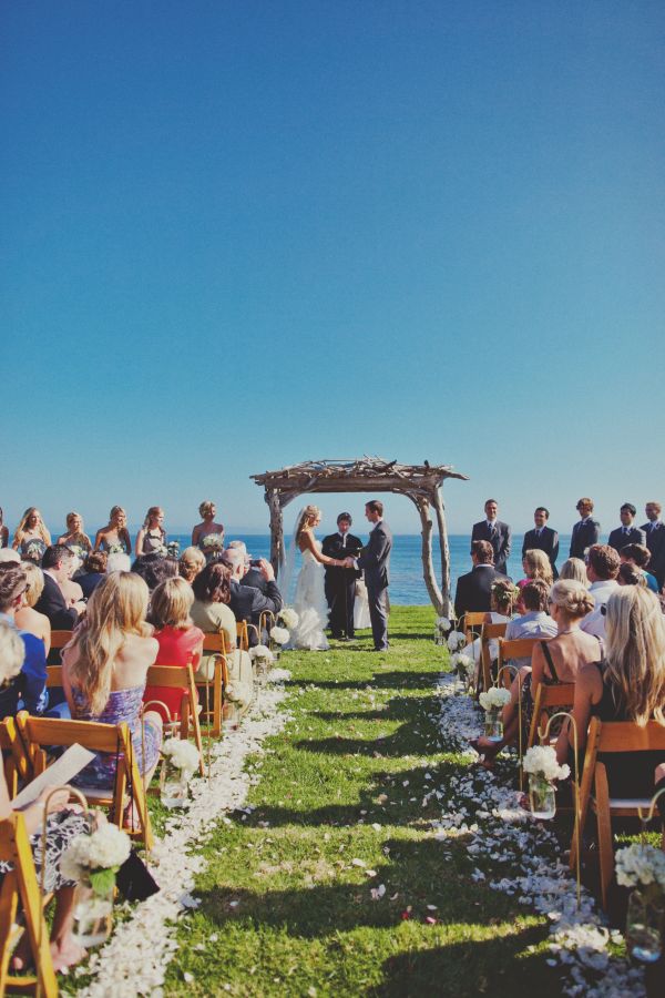 rustic-beach-to-barn-wedding