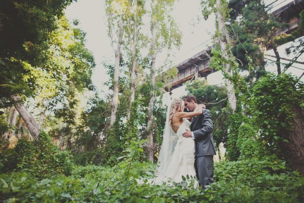 rustic-beach-to-barn-wedding