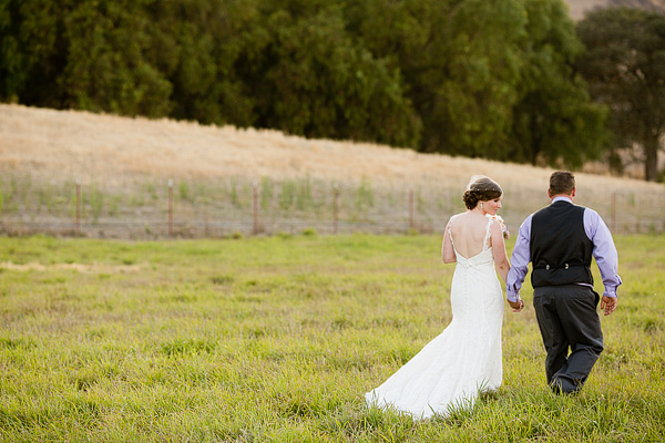 rustic-diy-backyard-wedding