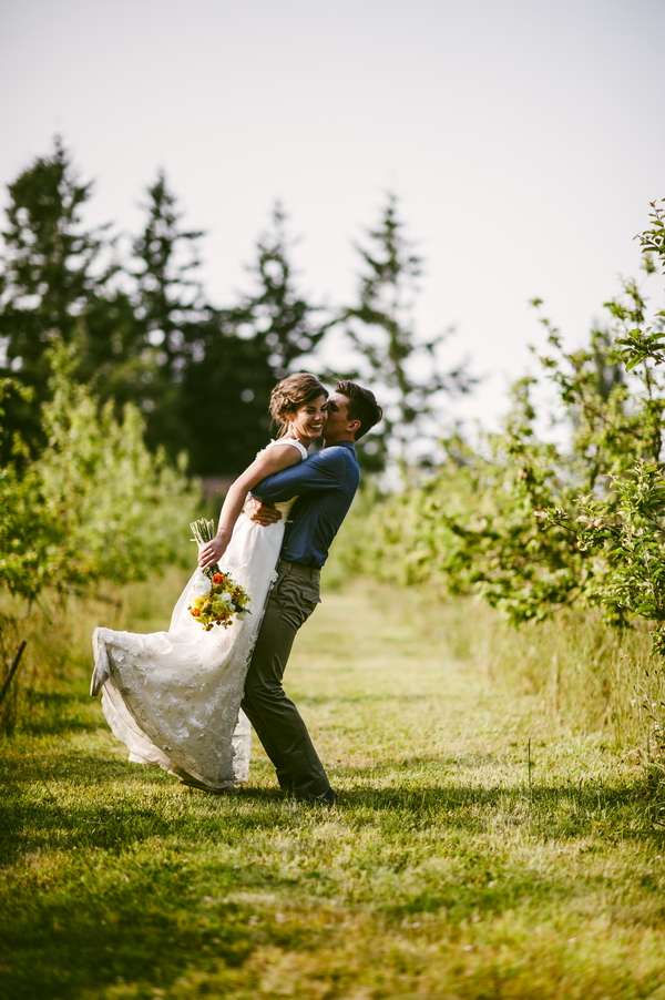 vancouver-island-wedding-at-sea-cider