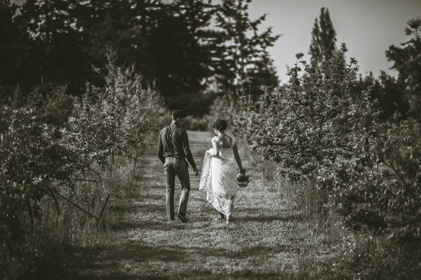 vancouver-island-wedding-at-sea-cider
