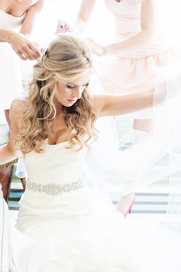 vintage-chic-vineyard-wedding
