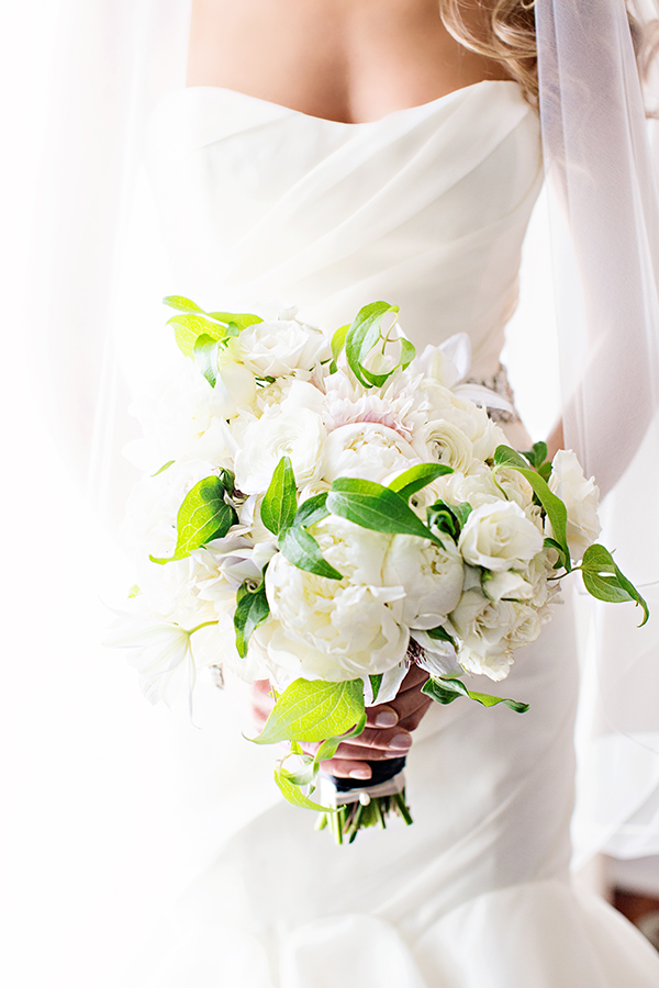vintage-chic-vineyard-wedding