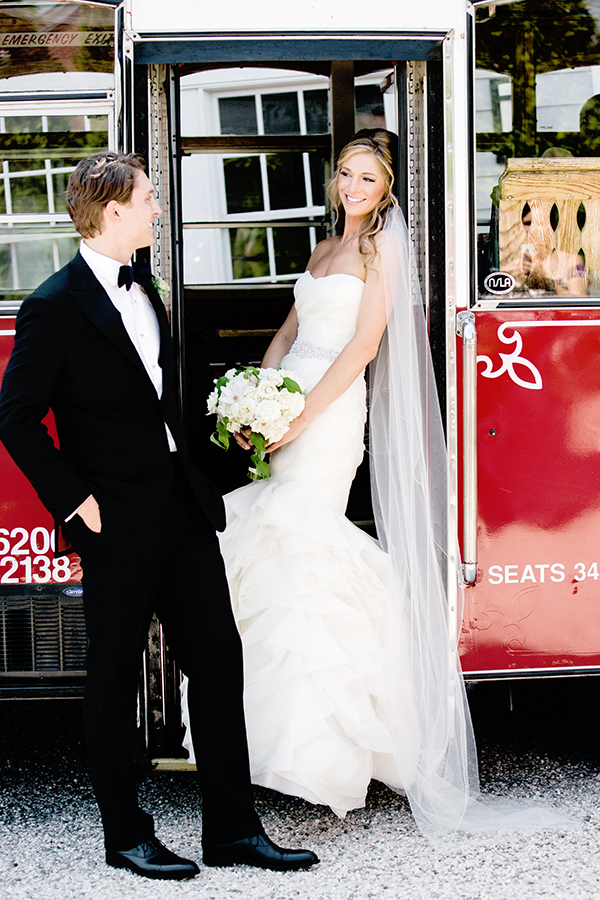 vintage-chic-vineyard-wedding