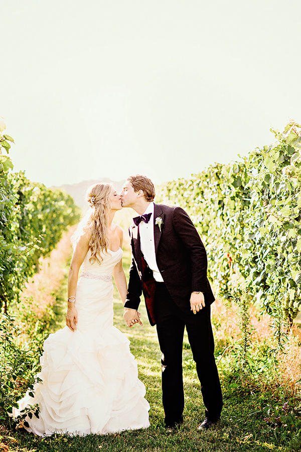 vintage-chic-vineyard-wedding